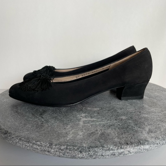 Salvatore Ferragamo Vintage Black Suede Tassel Heels - Picture 4 of 11
